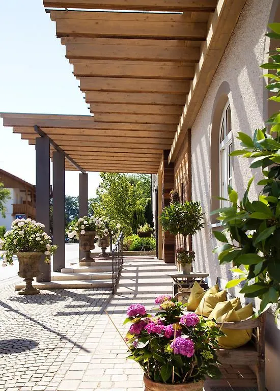 Wellness & Thermal Retreat Das Muehlbach Bad Füssing 4*,